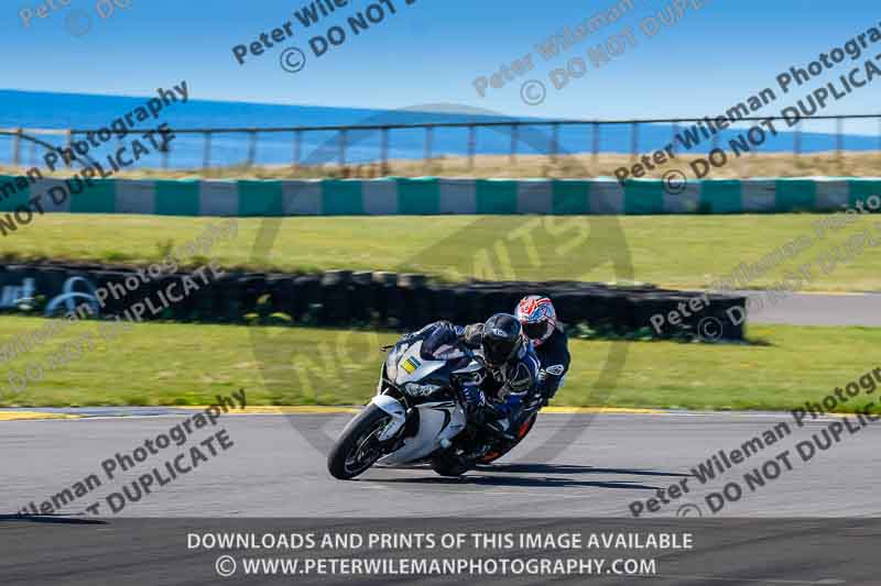 anglesey no limits trackday;anglesey photographs;anglesey trackday photographs;enduro digital images;event digital images;eventdigitalimages;no limits trackdays;peter wileman photography;racing digital images;trac mon;trackday digital images;trackday photos;ty croes